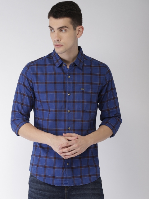 

The Indian Garage Co Men Blue & Red Slim Fit Checked Casual Shirt