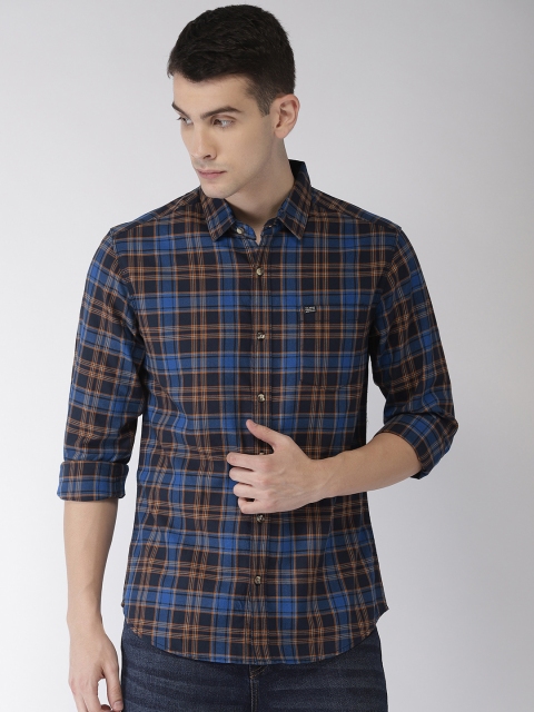 

The Indian Garage Co Men Navy Blue & Mustard Yellow Slim Fit Checked Casual Shirt