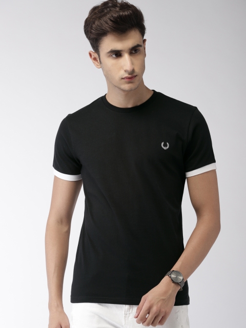 

The Indian Garage Co Men Black Solid Round Neck Pure Cotton T-shirt