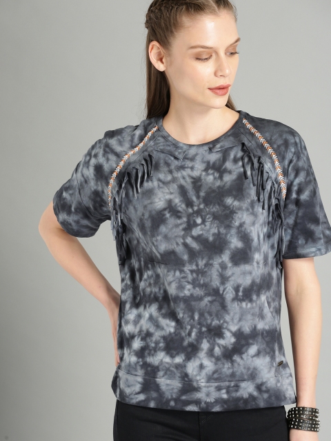 

Roadster Women Black Dyed Round Neck T-shirt, Olive
