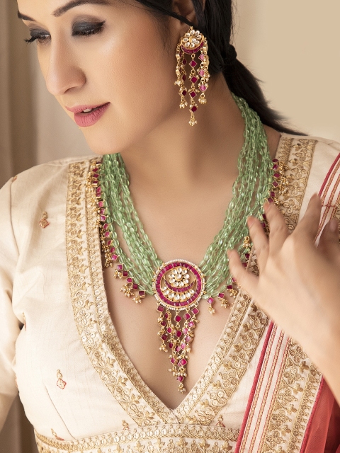 

Rubans Women Gold-Toned & Green Kundan & Pearl Handcrafted Jewellery Set