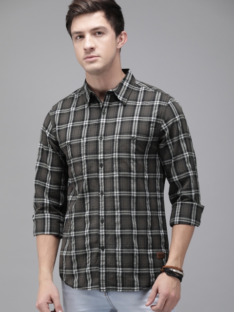 

Roadster Men Olive Green & Grey Checked Casual Shirt