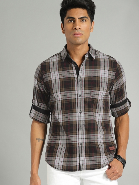 

Roadster Men Olive Green & Grey Regular Fit Checked Casual Shirt