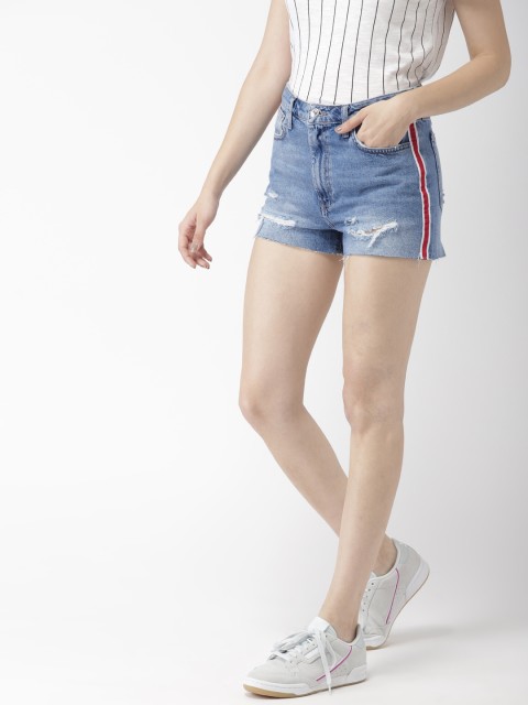 

FOREVER 21 Women Blue Washed Regular Fit Distressed Denim Shorts