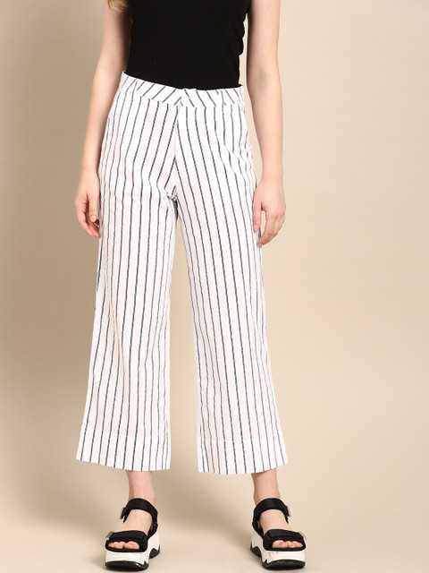 

ether Women White & Black Regular Fit Striped Cropped Parallel Trousers