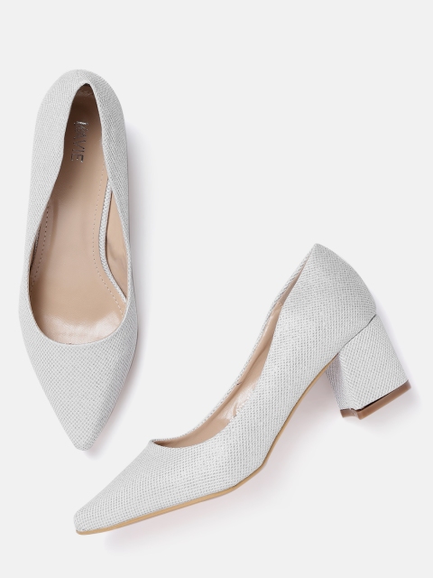 

Lavie Women Silver-Toned Textured Pumps