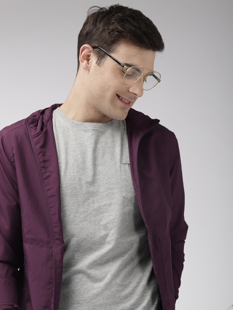 

Mast & Harbour Men Burgundy Solid Tailored Jacket