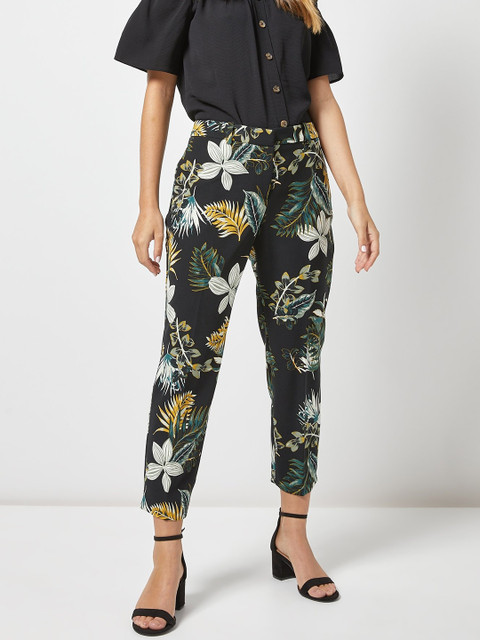 

DOROTHY PERKINS Women Black & Green Regular Fit Print Petite Cropped Trousers