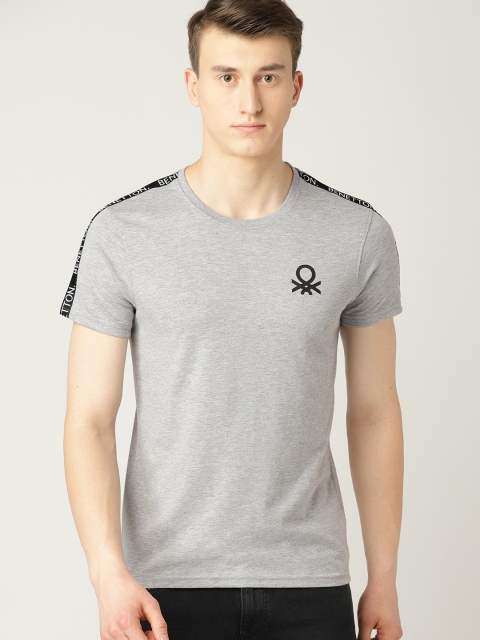 

United Colors of Benetton Men Grey Melange Solid Round Neck T-shirt