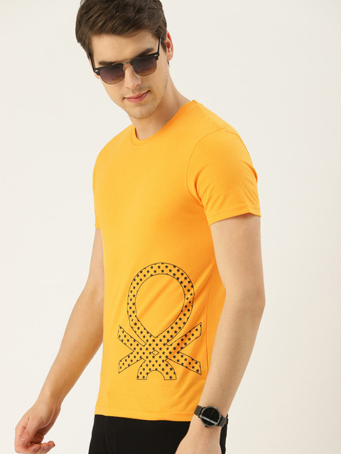 

United Colors of Benetton Men Mustard Yellow Printed Round Neck T-shirt