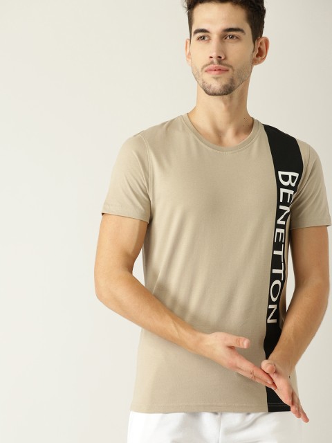 

United Colors of Benetton Men Beige Printed Round Neck T-shirt