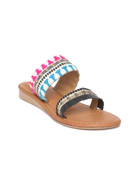 

Crave Connect Women Black & Off-White Woven Design Open Toe Flats