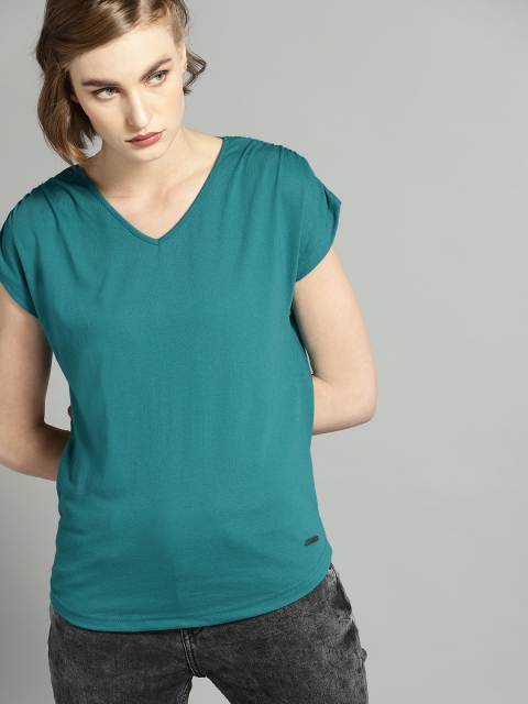 

Roadster Women Teal Green Solid V-Neck T-shirt