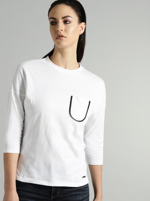 

Roadster Women White Solid Round Neck T-shirt