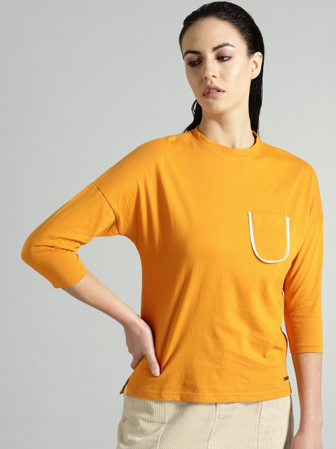 

The Roadster Lifestyle Co Women Mustard Yellow Solid Round Neck T-shirt