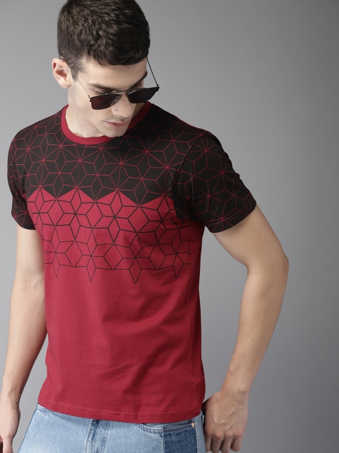 

Moda Rapido Men Maroon & Black Printed Round Neck T-shirt