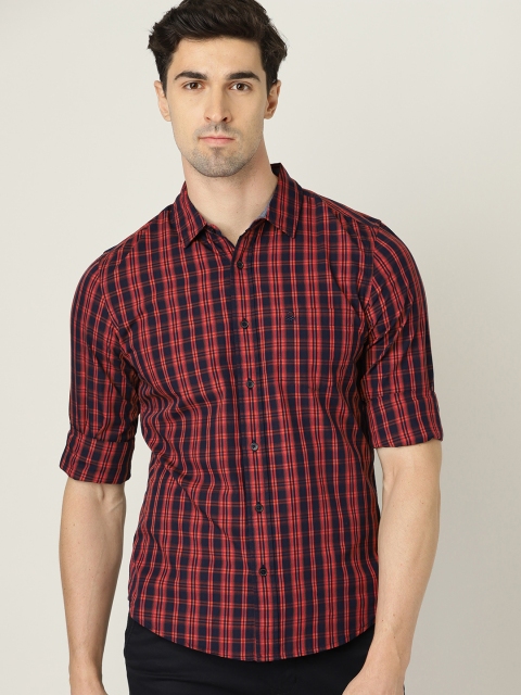 

United Colors of Benetton Men Navy Blue & Rust Red Slim Fit Checked Casual Shirt