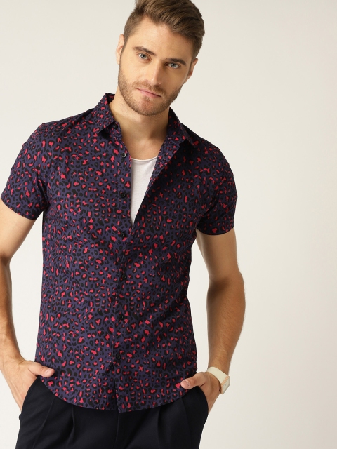 

United Colors of Benetton Men Aubergine & Red Animal Print Casual Shirt, Purple