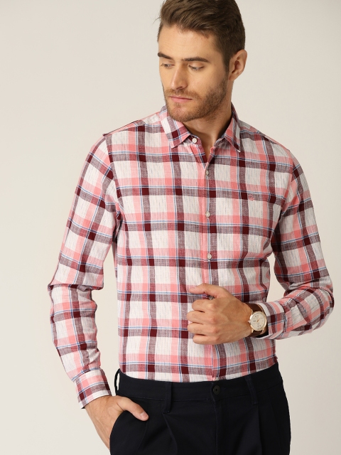 

United Colors of Benetton Men White & Peach-Coloured Checked Smart Casual Shirt
