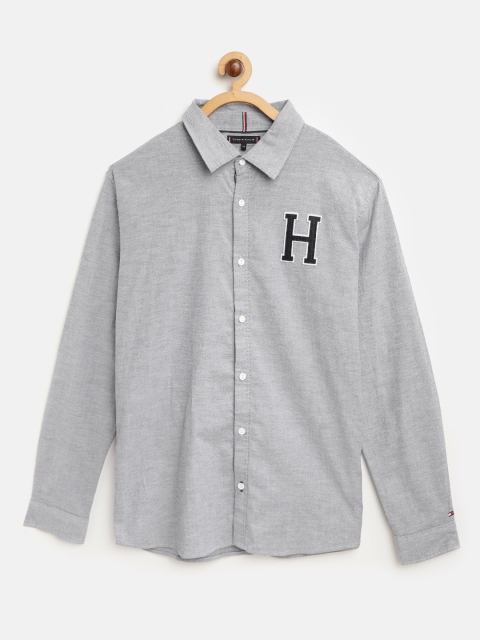 

Tommy Hilfiger Boys Grey Regular Fit Solid Casual Shirt