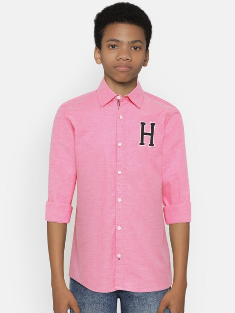 

Tommy Hilfiger Boys Pink Regular Fit Solid Casual Shirt