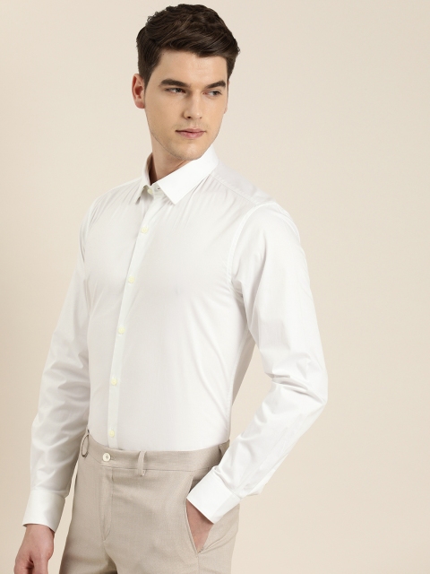 

INVICTUS Men White Slim Fit Solid Formal Shirt