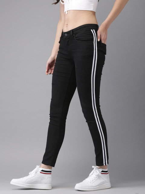 

Moda Rapido Women Black Skinny Fit Mid-Rise Clean Look Stretchable Jeans
