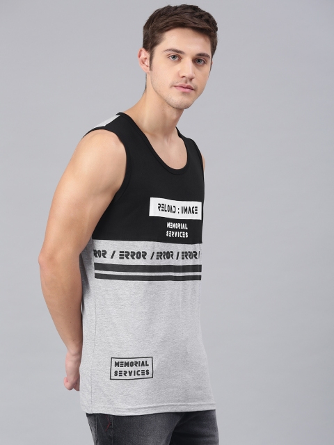 

Maniac Men Grey Printed Slim Fit Round Neck Pure Cotton T-shirt