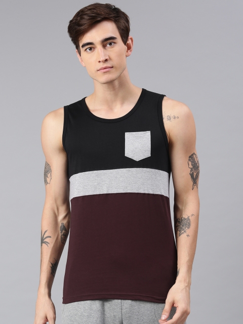 

Maniac Men Black Burgundy Colourblocked Slim Fit Round Neck Pure Cotton T-shirt