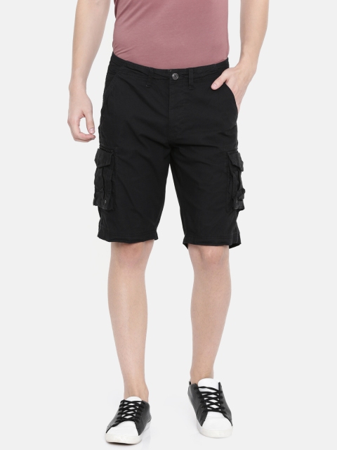 

SELECTED Men Black Solid Cargo Shorts