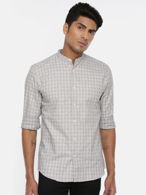 

SELECTED Men White & Black Slim Fit Checked Casual Shirt