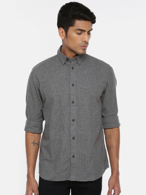 

SELECTED Men Grey & Black Regular Fit Self Design Casual Shirt