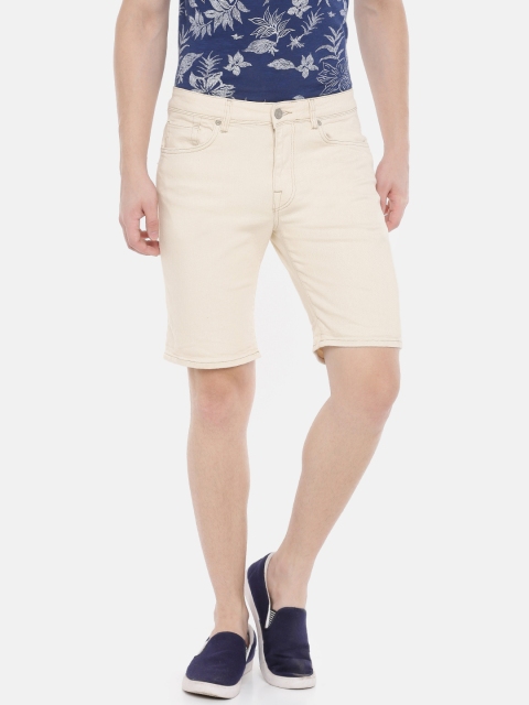

SELECTED Men Off-White Solid Straight Fit Denim Shorts