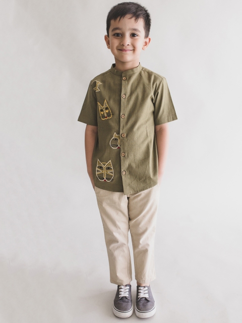 

Tiber Taber Boys Olive Green Regular Fit Printed Casual Shirt