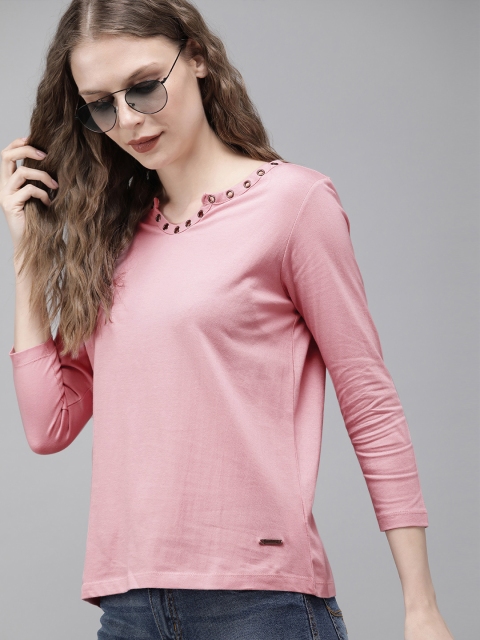 

Roadster Women Pink Solid V- Neck T-shirt