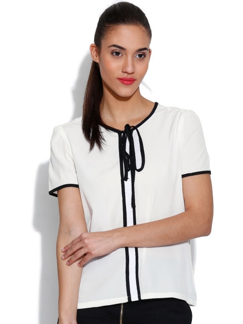 

Tokyo Talkies Off-White Top