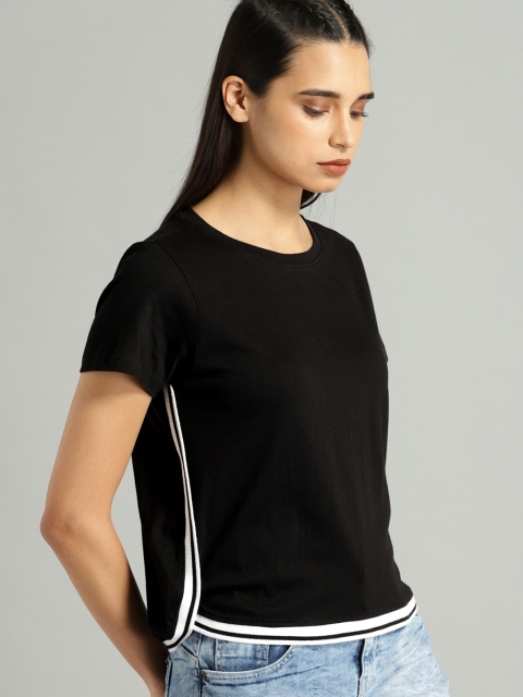 

The Roadster Lifestyle Co Women Black Solid Round Neck Pure Cotton T-shirt