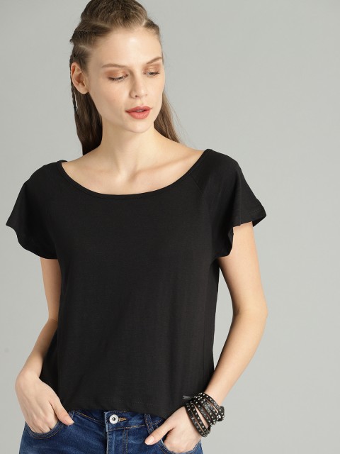 

Roadster Women Black Solid Round Neck T-shirt