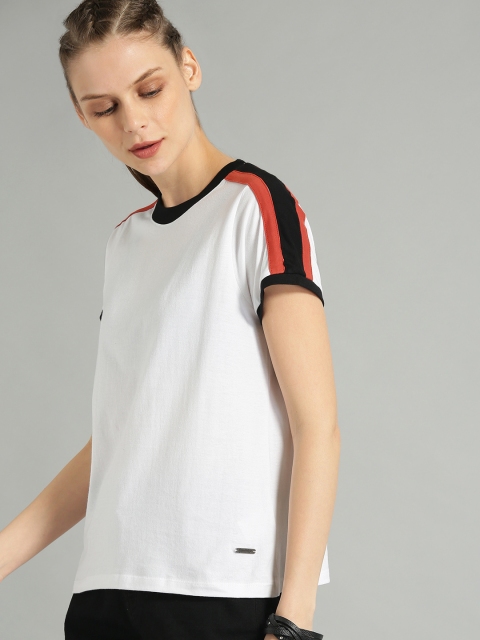 

Roadster Women White Solid Round Neck T-shirt