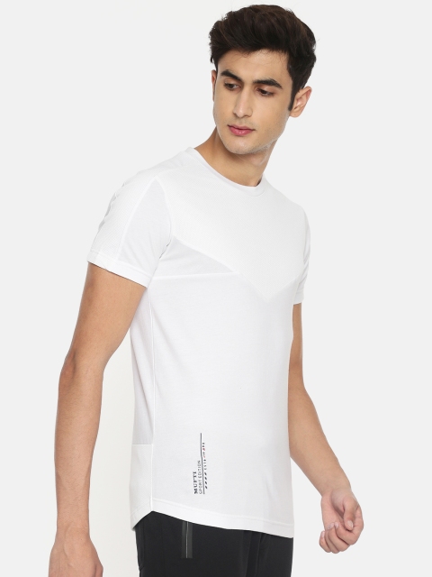 

Mufti Men White Solid Round Neck T-shirt