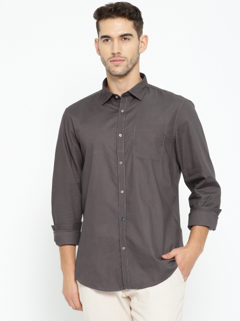 

Blackberrys Men Charcoal Grey Slim Fit Solid Casual Shirt
