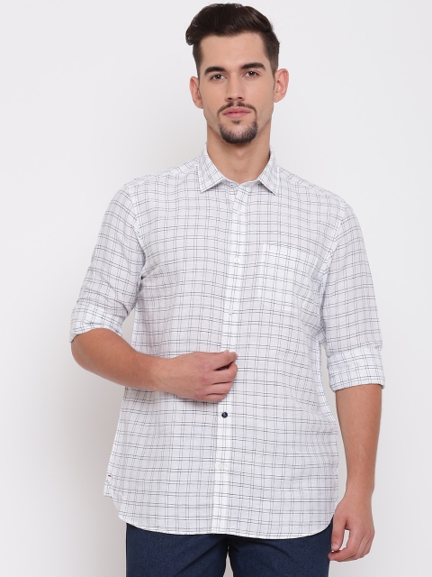 

Blackberrys Men White & Navy Blue Checked Slim-Fit Casual Shirt