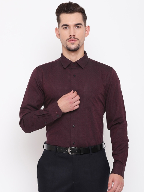 

Blackberrys Men Maroon & Black Slim Fit Self Design Formal Shirt