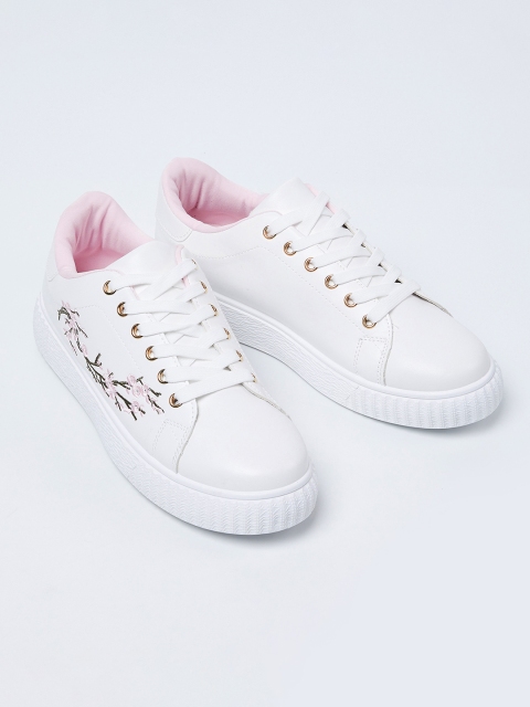 

Ginger by Lifestyle Women White Sneakers