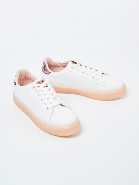 

Ginger by Lifestyle Women Peach-Coloured Sneakers