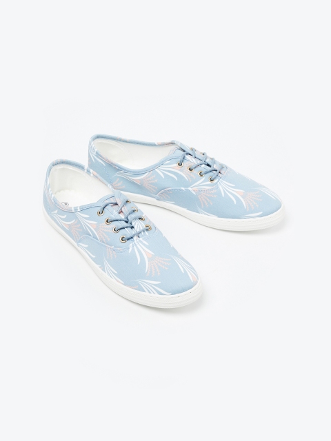 

Ginger by Lifestyle Women Blue Sneakers