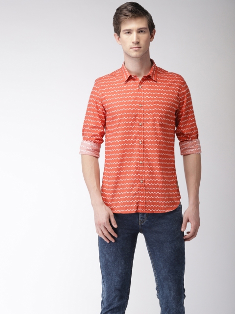 

Flying Machine Men Maroon Regular Fit Printed Casual Shirt