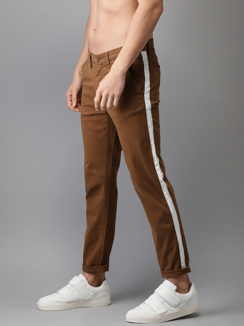 

HERE&NOW Men Brown Slim Fit Solid Chinos