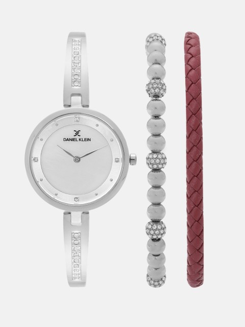 

Daniel Klein Women Silver-Toned Watch Gift Set