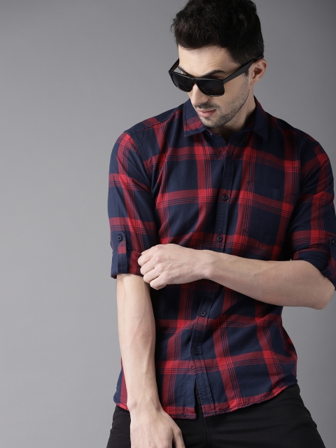 

HERE&NOW Men Red & Navy Blue Slim Fit Checked Casual Shirt